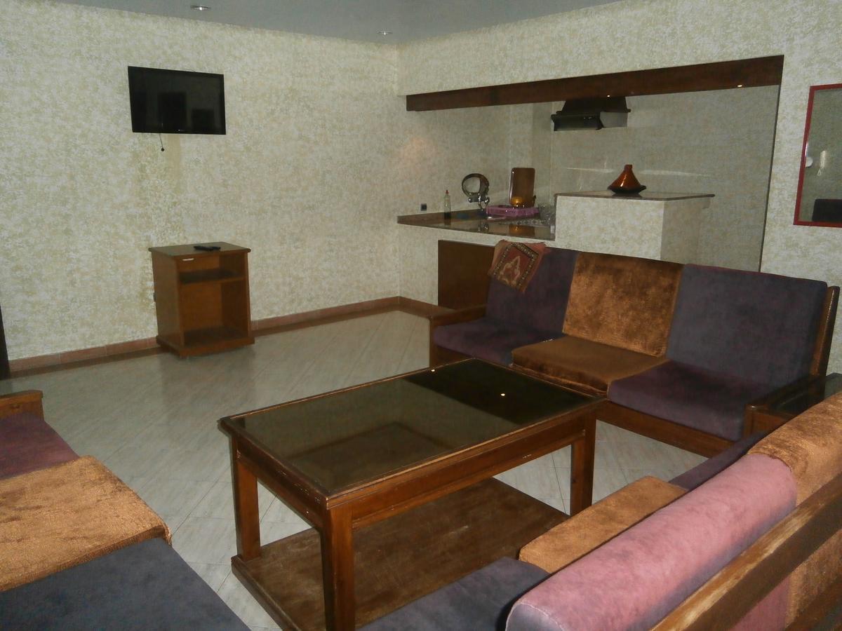 Residence Touristique Ibn Rochd Asilah Buitenkant foto